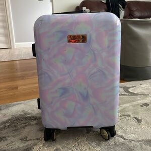 Carry on luggage